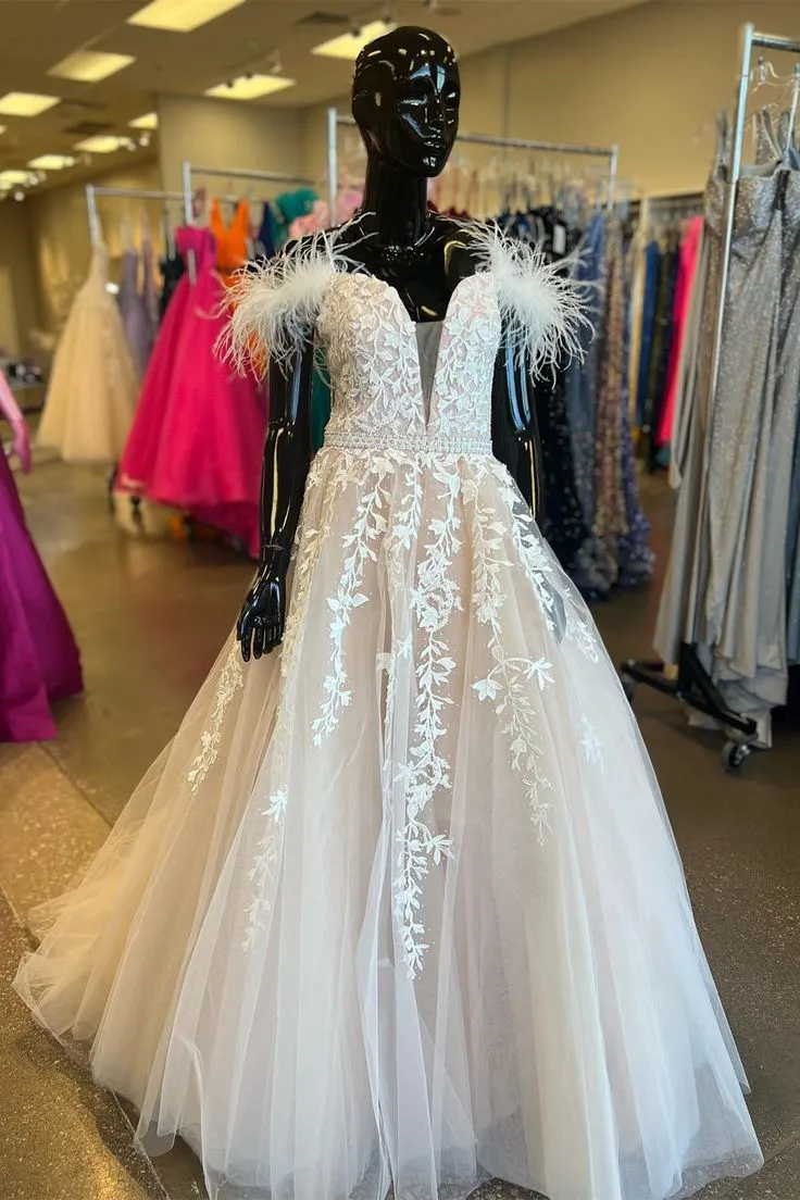 A-Line Off-the-Shoulder Lilac Lace Prom Dresses Appliques Feathers