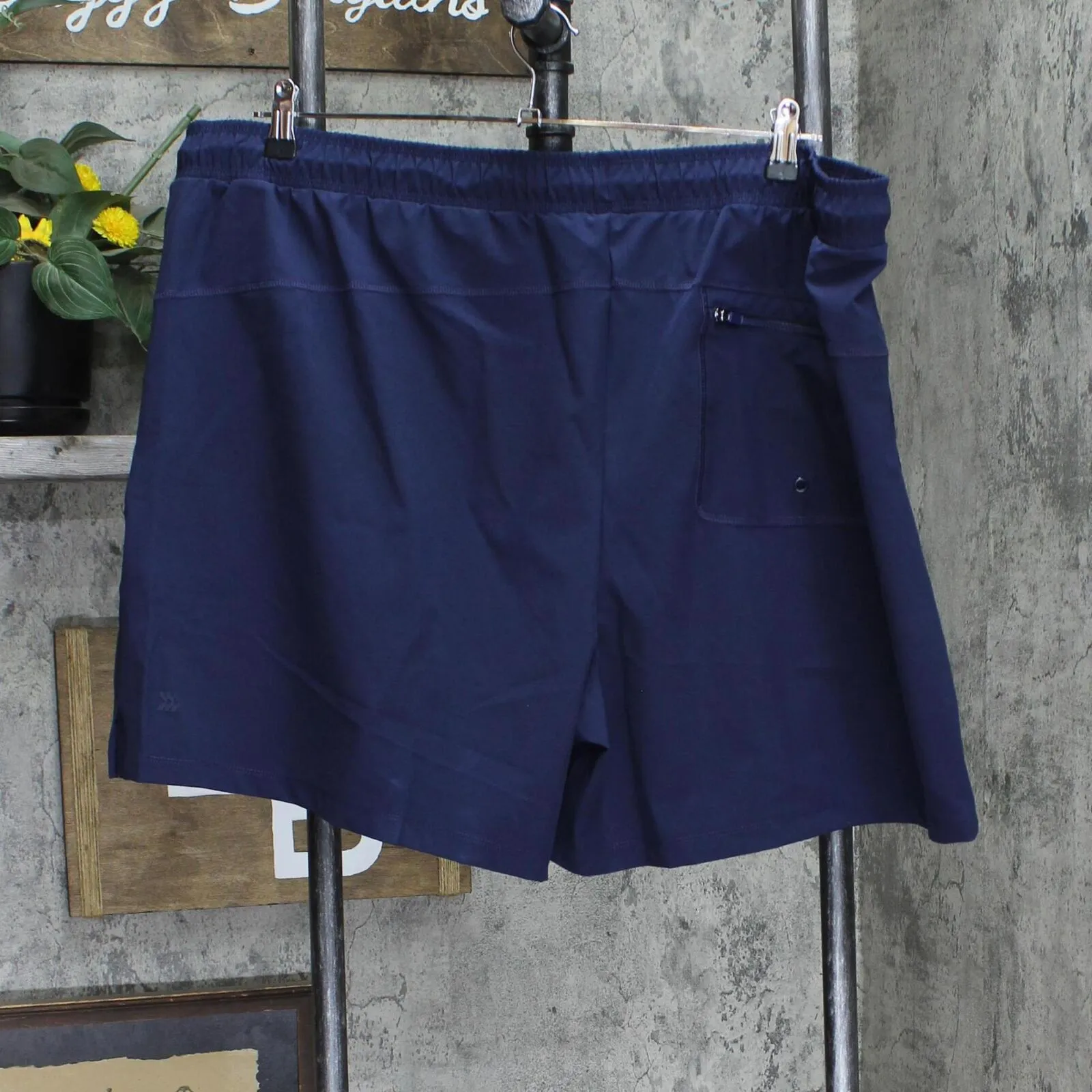All In Motion Men's Hybrid Shorts 6" W92G09