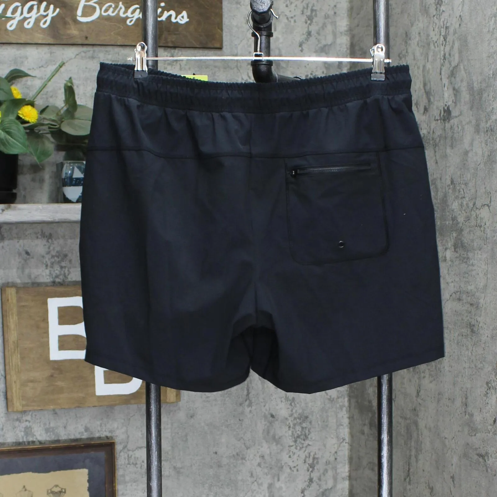 All In Motion Men's Hybrid Shorts 6" W92G09