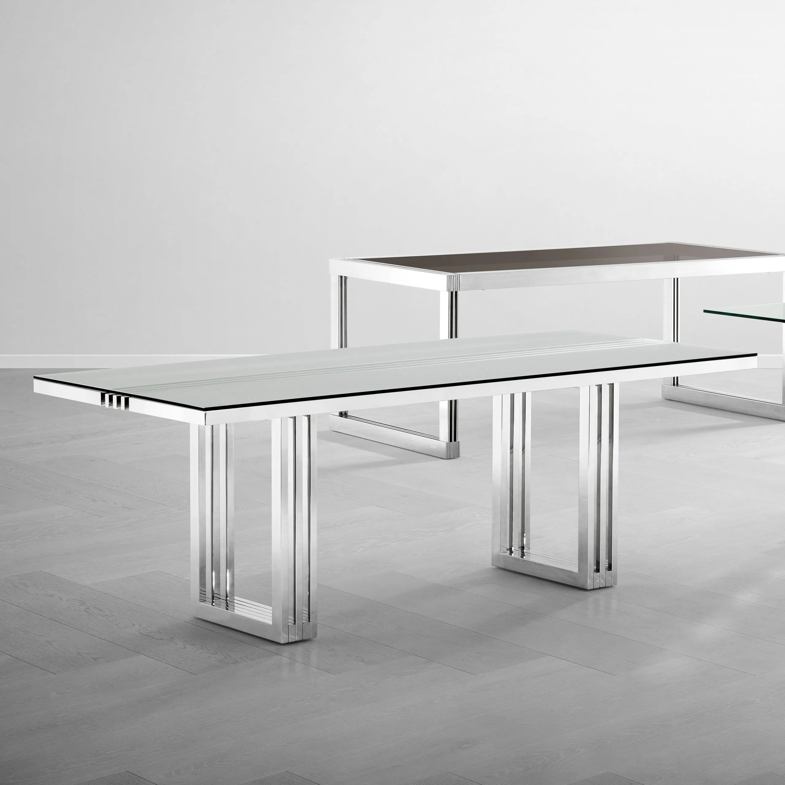 Dining Table Garibaldi