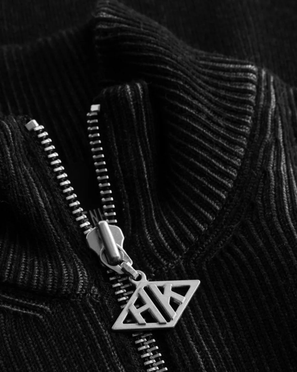 Half Zip Knit - Black