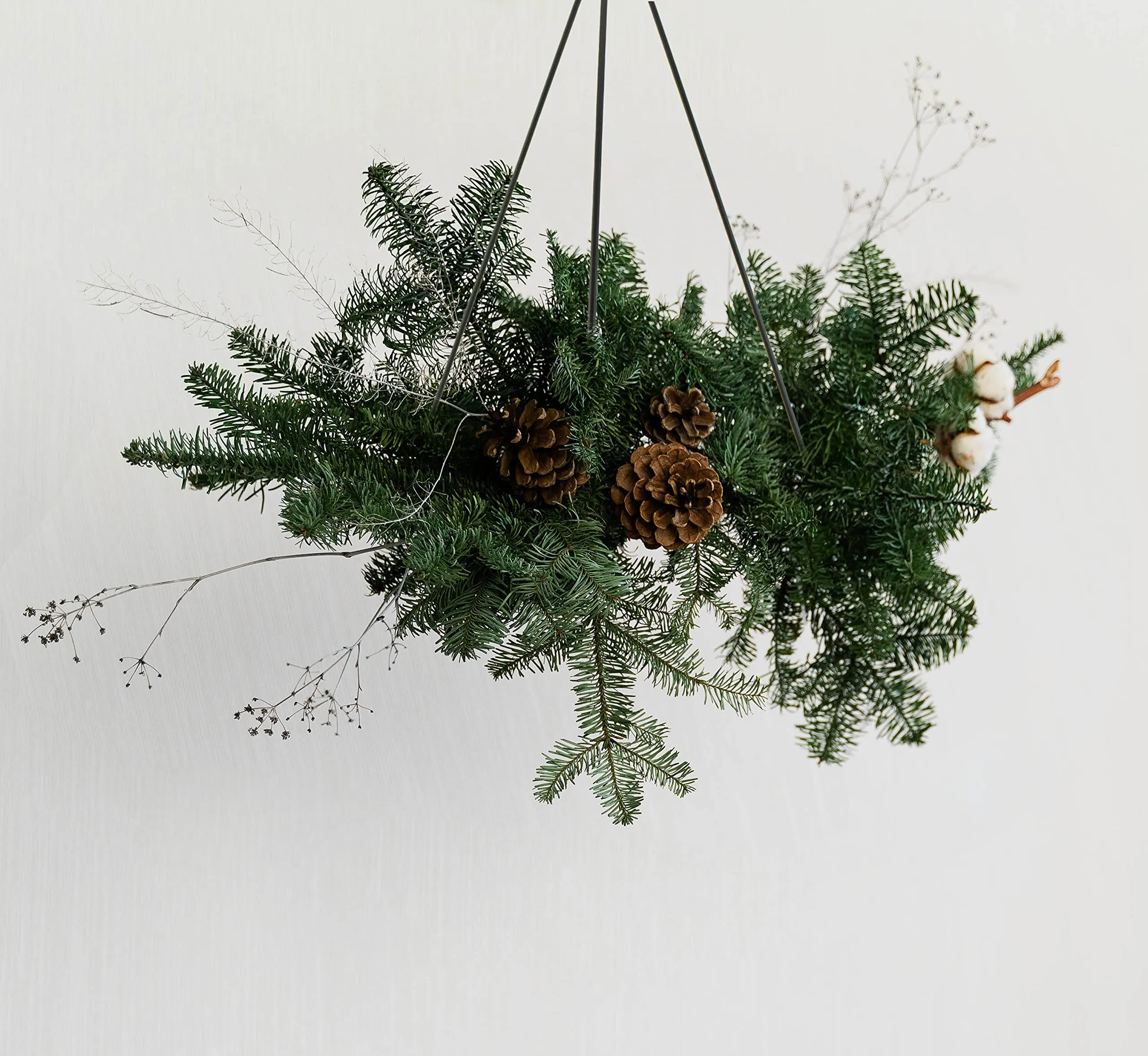Hanging Metal Wreath Chandelier/Hanger (Case of 20)