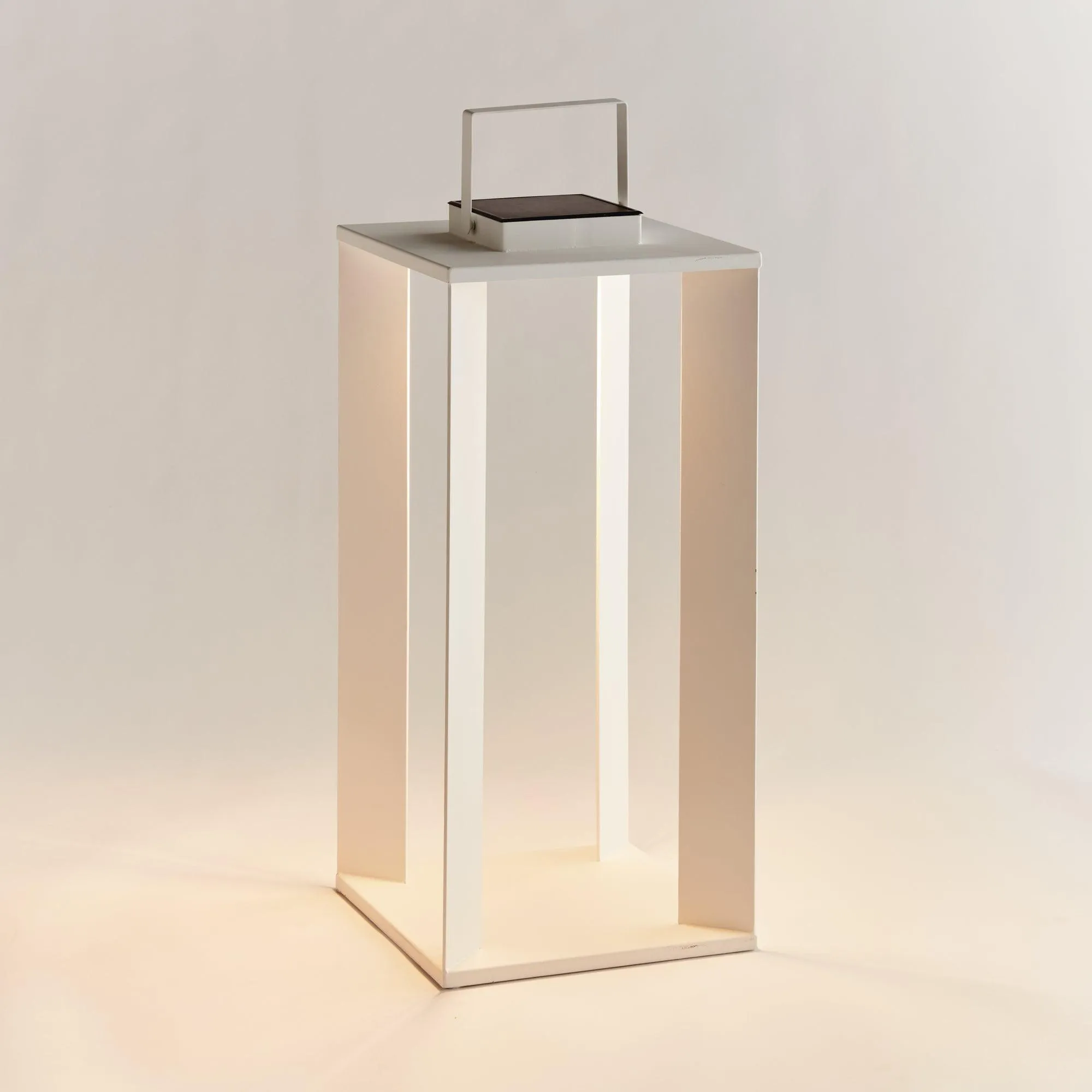 Hanley Solar Led Lantern 24"