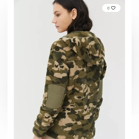 The North Face Campshire Plush Sherpa Hoodie