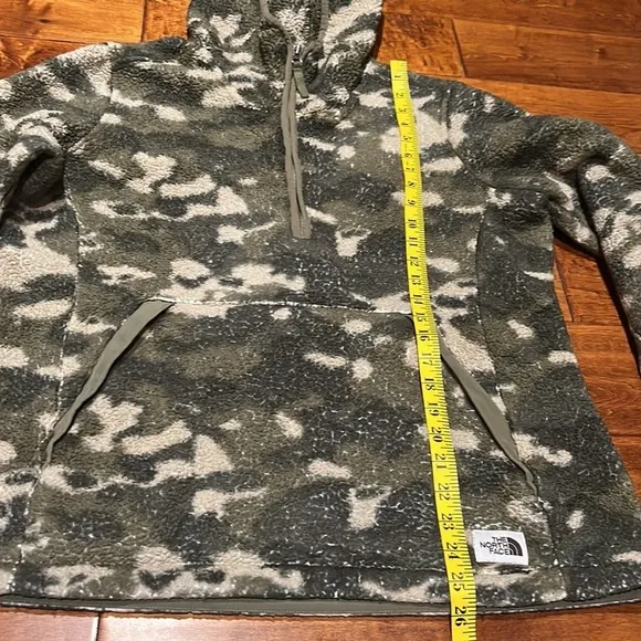 The North Face Campshire Plush Sherpa Hoodie