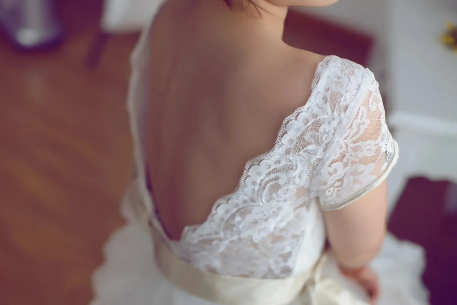 Vintage Inspired Lace Tulle Deep V Back Maternity Wedding Dress
