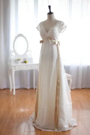 Vintage Inspired Lace Tulle Deep V Back Maternity Wedding Dress